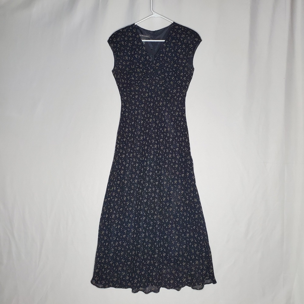 Jones Wear Dress 6 Black Ditzy Floral Midi V-Neck Sleeveless Rayon Lined